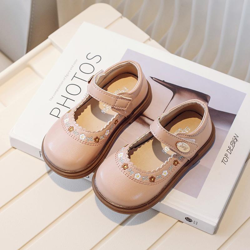 

2024 Обувь для девочек из кожи во французском стиле с круглым носком и вышивкой цветов Милая детская обувь Нескользящая весна-осень Новая детская обувь из искусственной кожи 21 розовый