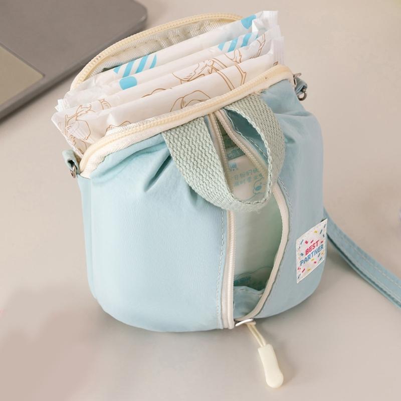 Big Capacity Large Waterproof Carry Bag Sanitary Napkin Organizer For Travel And Workouts Small Portable Makeup Holder