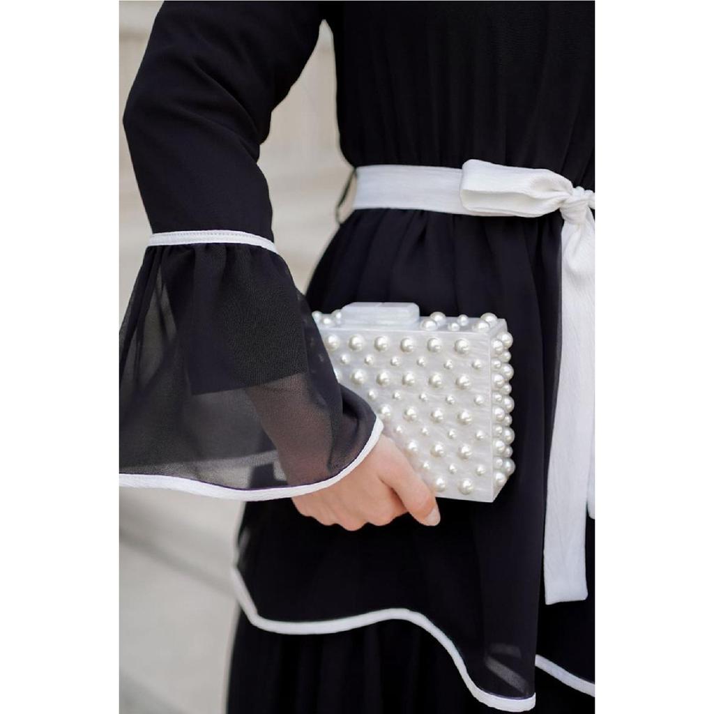 Mehrlagiges, langes Chiffonkleid mit Gürtel 155 – Schwarz