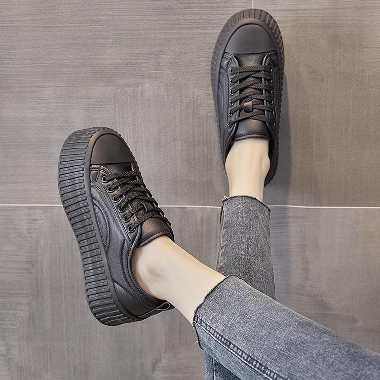 Platform Biscuit Shoes Women's 2025 Autumn and Winter Velvet Explosion Leather Little White Shoes Versatile Muffin Bottom Casual Board Shoes In