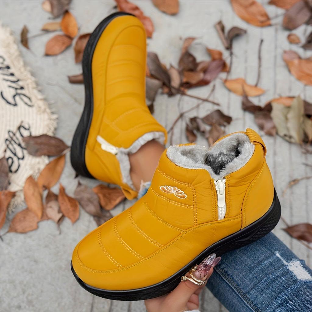Ladies' Snow Boots, Stylish and Versatile Plush Lining, Lightweight Round Toe Design, Durable and Comfortable, Warm Ankle Boots and Snow Boots