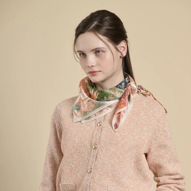 BCBG Garden Print Silk Scarf B6s0a402