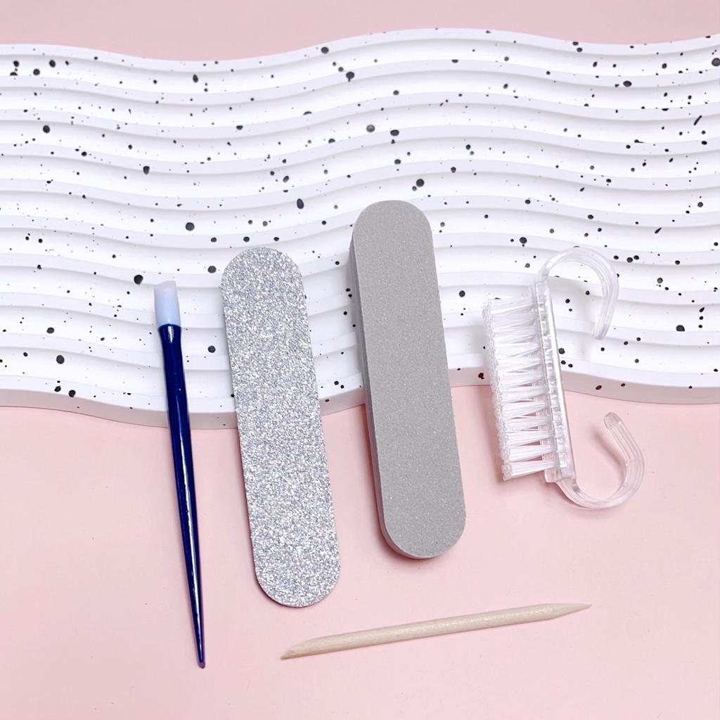 Portable PVC Cuticle Scraper & Nail Clipper Set - Nail Art Tool Kit