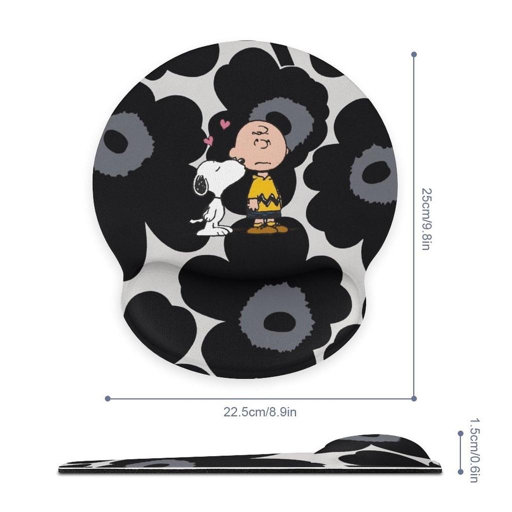 Snoopy and Charlie Brown Floral Print Silicone Mouse Convenient Wrist Support Wrist Popular for Gaming and Office Stylish and Cute Character Design
