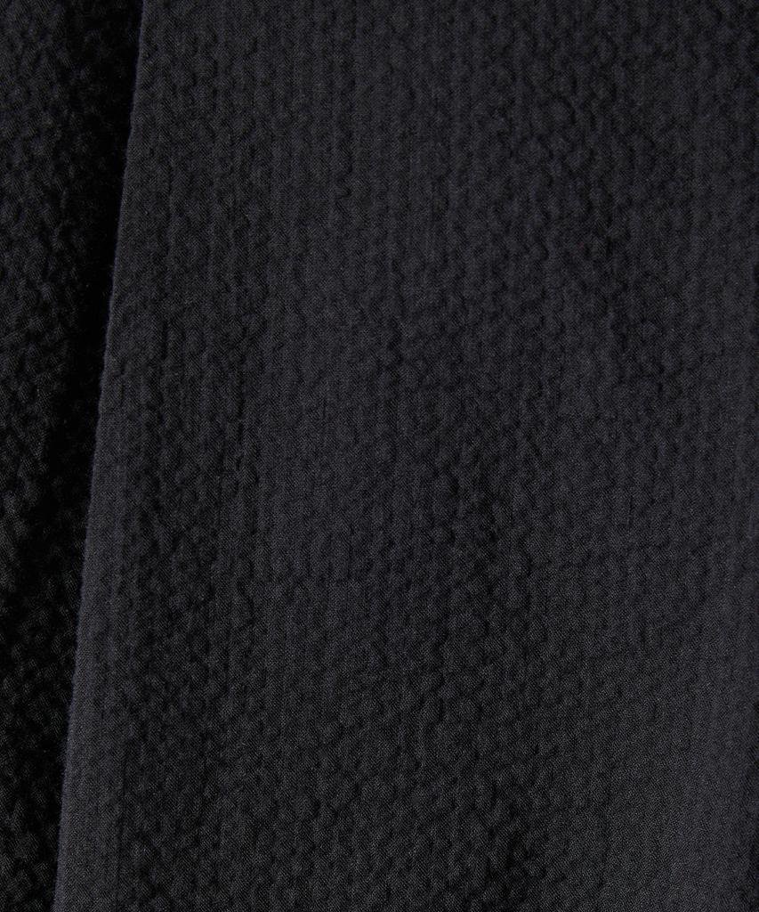 Holliseon Dimple Seersucker Wide Half Pants Black