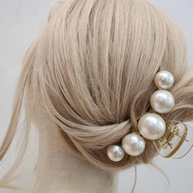 Pearl hairpin half-up hair clip
