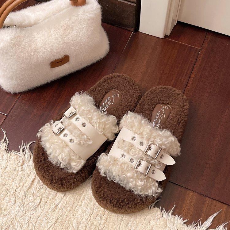 

Thick-bottomed fluffy slippers for women s outer wear 2025 new belt buckle autumn and winter retro one-word drag soft-bottomed cotton drag for women 40