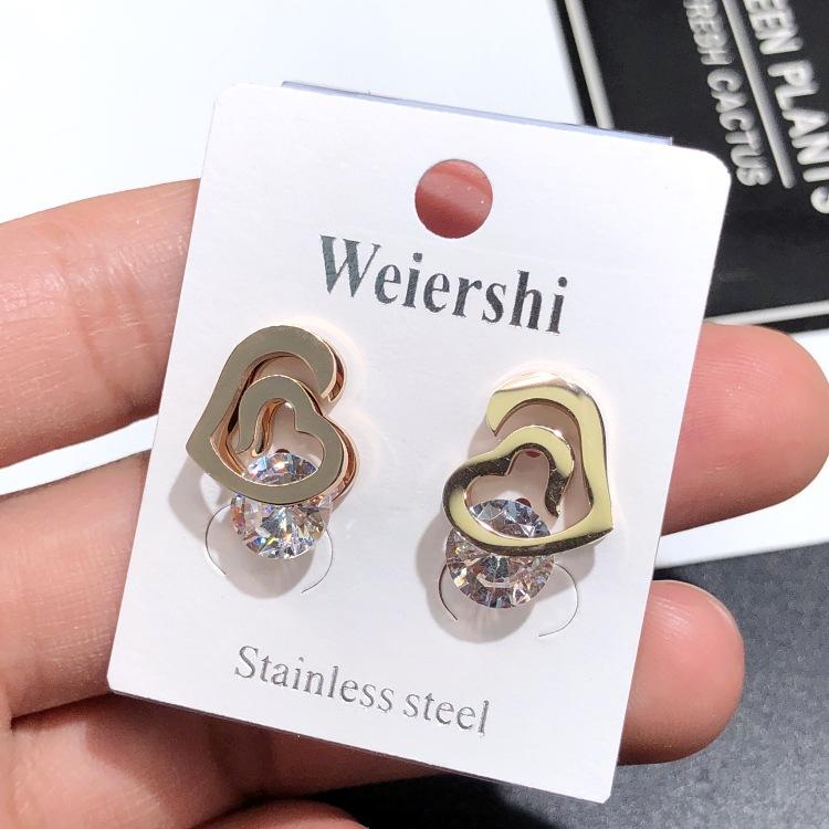 Japanese and Korean 18K Rose Gold Titanium Steel Zircon Stud Earrings, Femininity Simple Four-leaf Clover Black Earrings Internet Celebrity