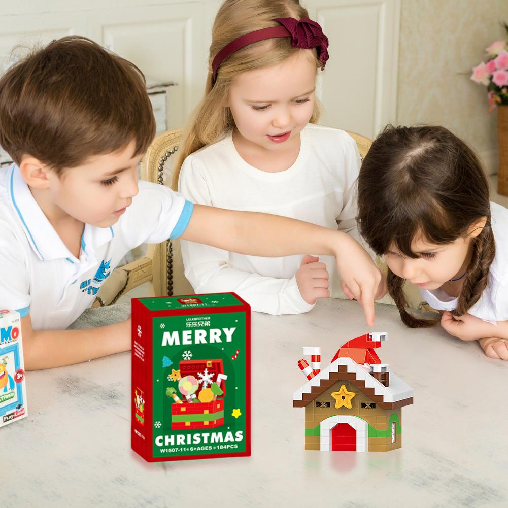 Lot de 4 jouets de construction de Noël Mini figurines de construction Kit de construction de Noël Décoration de maison Cadeau de fête de Noël Jouet pour enfant