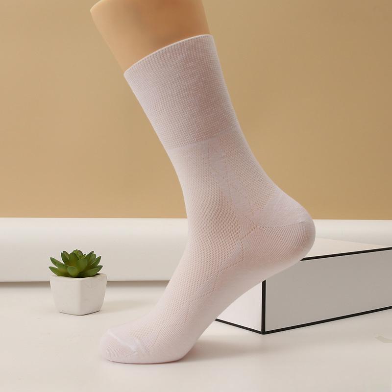 

Женские летние ультратонкие сетчатые влагоотводящие дышащие свободные гольфы-трубы до щиколотки 1 pair белый