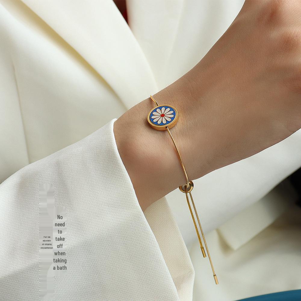 French Minimalist Daisy Enamel Bracelet with Snake Bone Chain & Pull-through Clasp