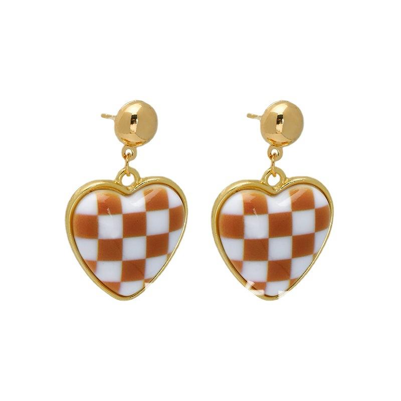 S911 Silver Needle Love Chessboard Plaid Earrings New Fashion Simple Personality Earrings Korean Temperament Internet celebrity earrings