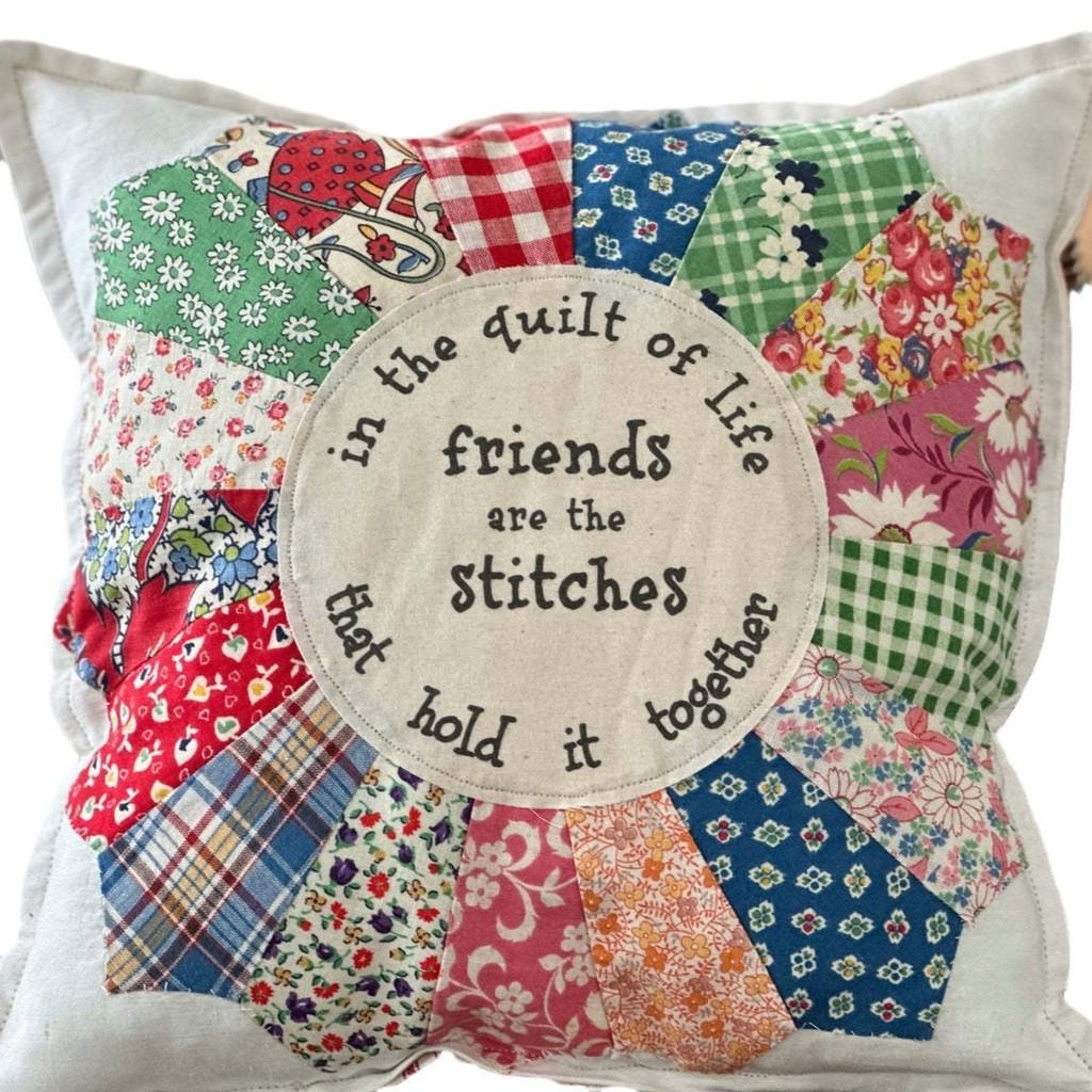 Vintage Quilt Friendship Pillow With Polyester Cover And Cotton Filling For Home Decor