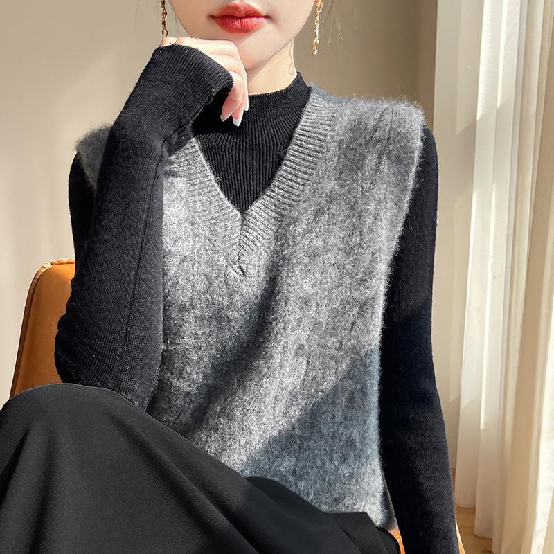 Women's Luxury Wool Cable Knit V-Neck Vest - Autumn/Winter Collection