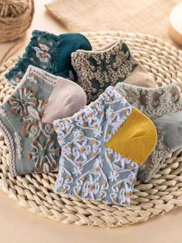 5 Pairs Women Vintage Cute Socks Set Female Lady Harajuku Kawaii Girl Floral Sport Short Socks Set for Women Harajuku Hosiery