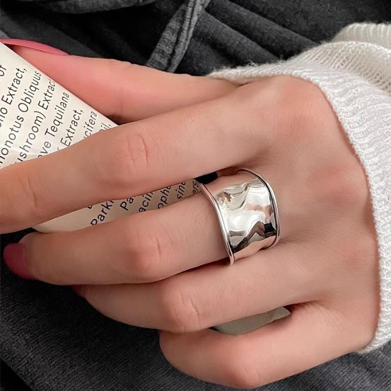 Copper Trendy Retro Ring For Women Featuring Unique Irregular Design Perfect For Styling Chic