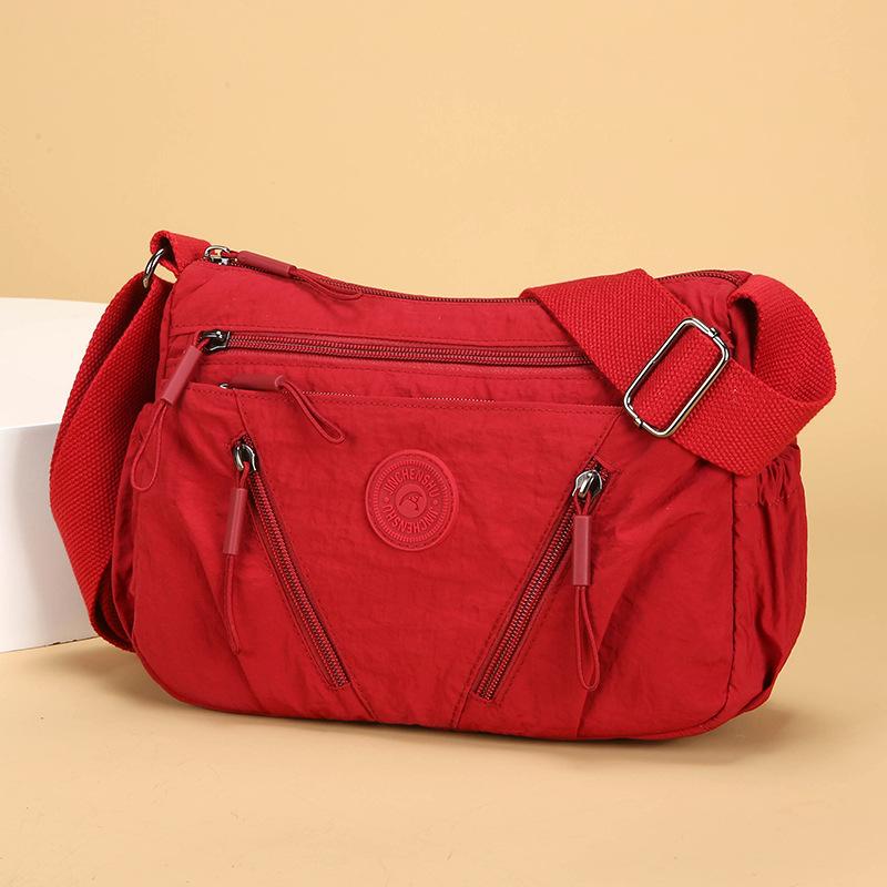 Casual and Lightweight Single-shoulder Crossbody Bag, Fashionable Commuting Mom Bag