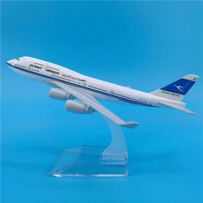 Scale 1/400 B747 Airplanes Model Kuwait Airways 16CM Model Planes Metal Alloy Aircraft Collectible Display Model Souvenir Toys