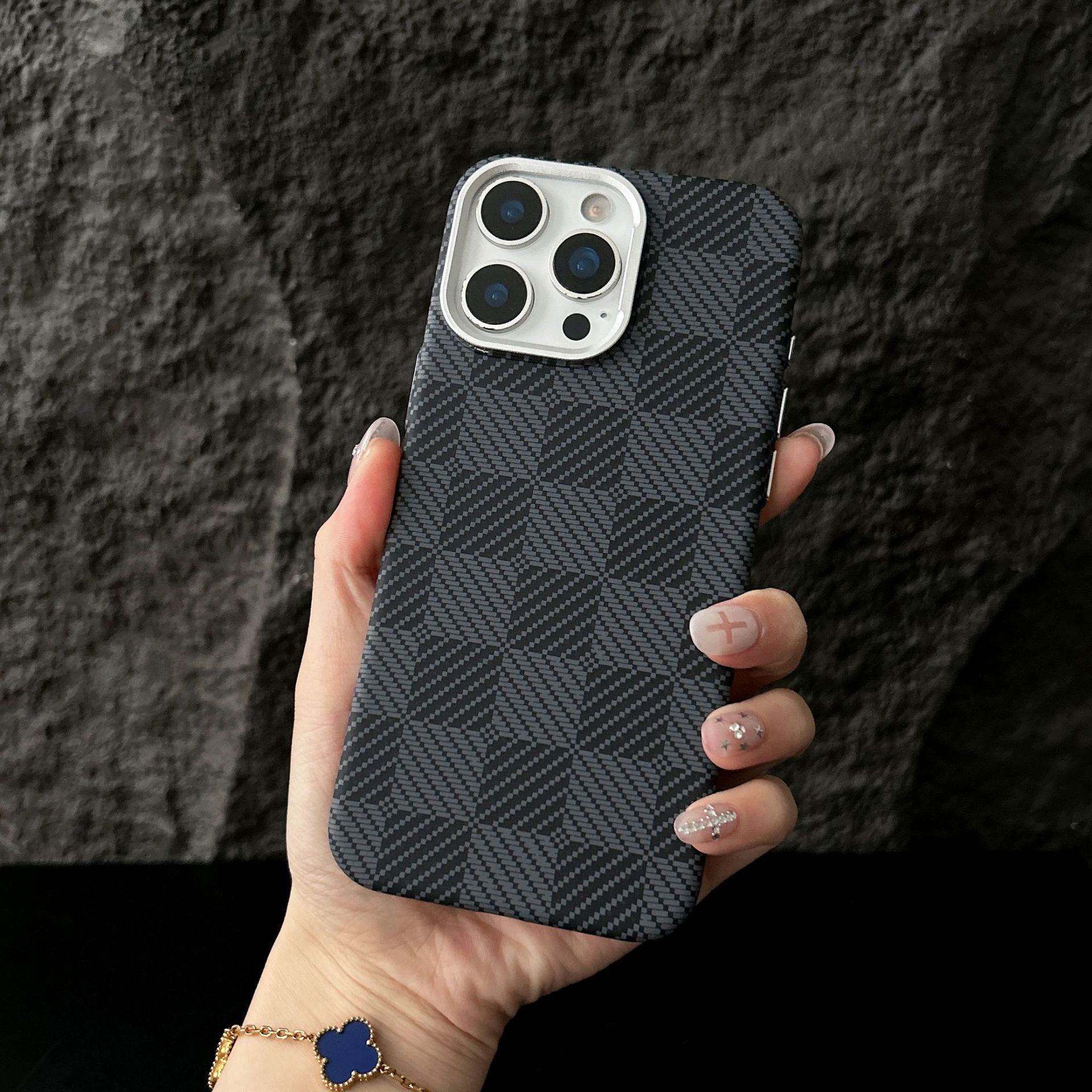 Magnetic iPhone 17 Promax Case: Thin, Light, Carbon Fiber Texture, Drop-Proof iPhone 16 Pro
