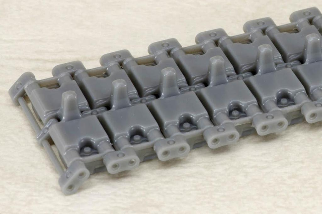 Laupen Model 1/35 Scale Articulated Caterpillar Tracks for the JGSDF Type 90 Tank with Rubber Pads