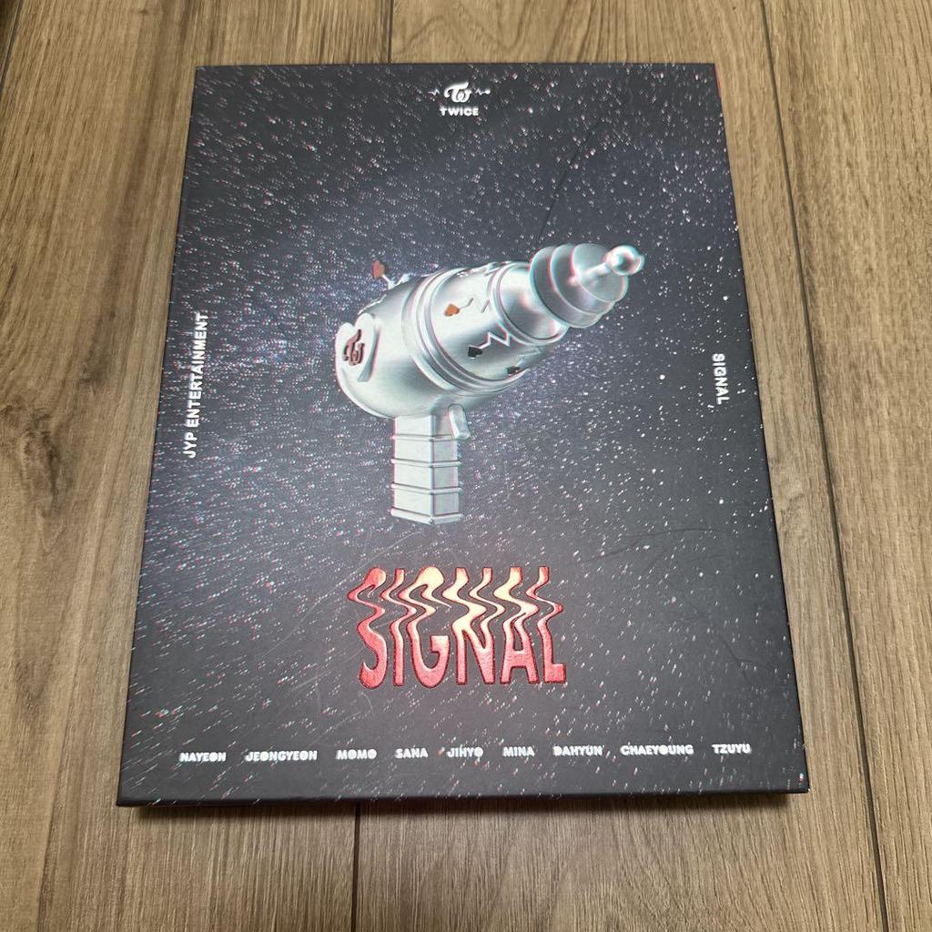 [USED] TWICE SIGNAL MONOGRAPH DVD + Trading Card