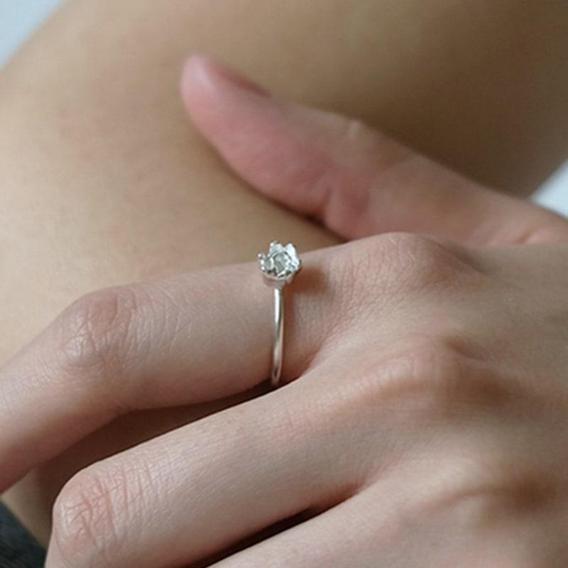 Pinaf Popcorn flower ring