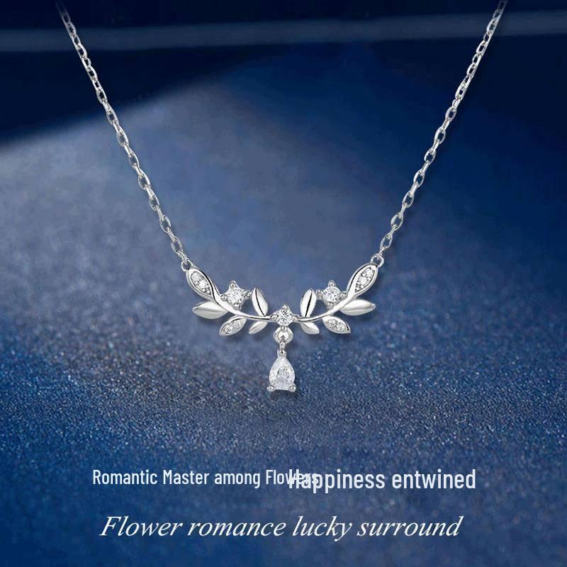 Eucalyptus and Bird Necklace - Elegant and Versatile Korean Friendship Gift for Women