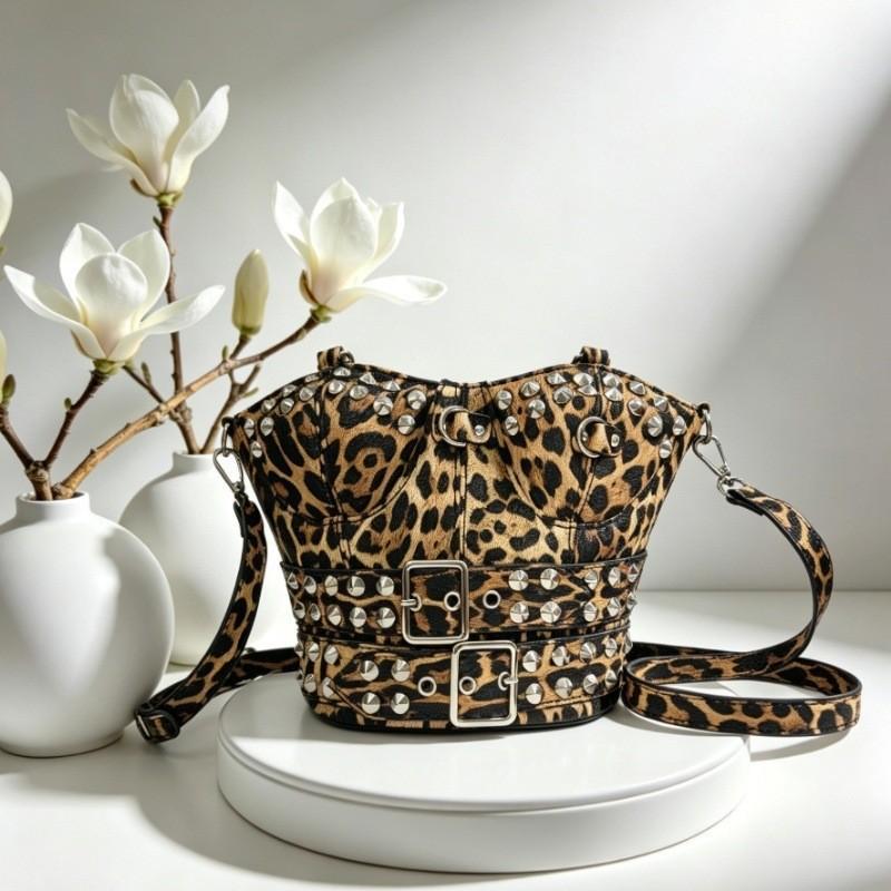 Punk Style Studded Leather Crossbody Bag With Zipper Closure For Daily Use