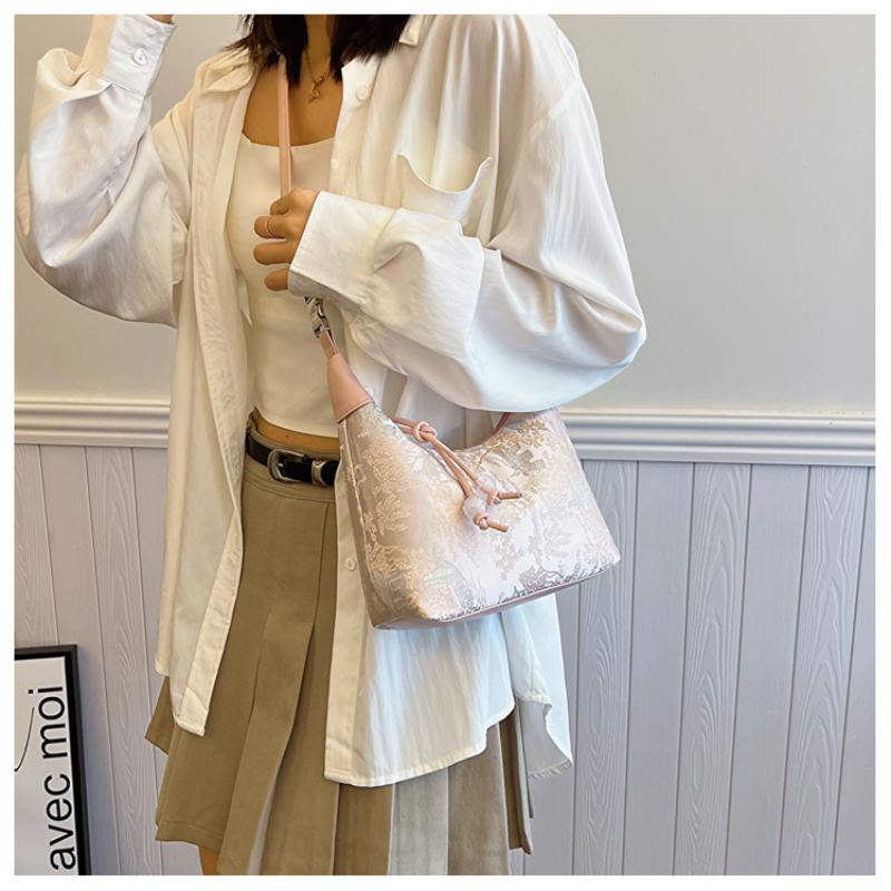 Chinese Style Fine Embroidery Ladies Handbags 2026 Summer Shoulder Bag Crossbody Daily Party Tote Handbag For Women