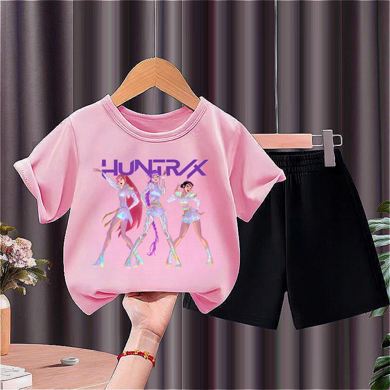 

Летние детские повседневные комплекты футболок K POP с мультяшным принтом для девочек, топ с коротким рукавом и шорты, костюм из двух предметов, модные наряды для детей 110