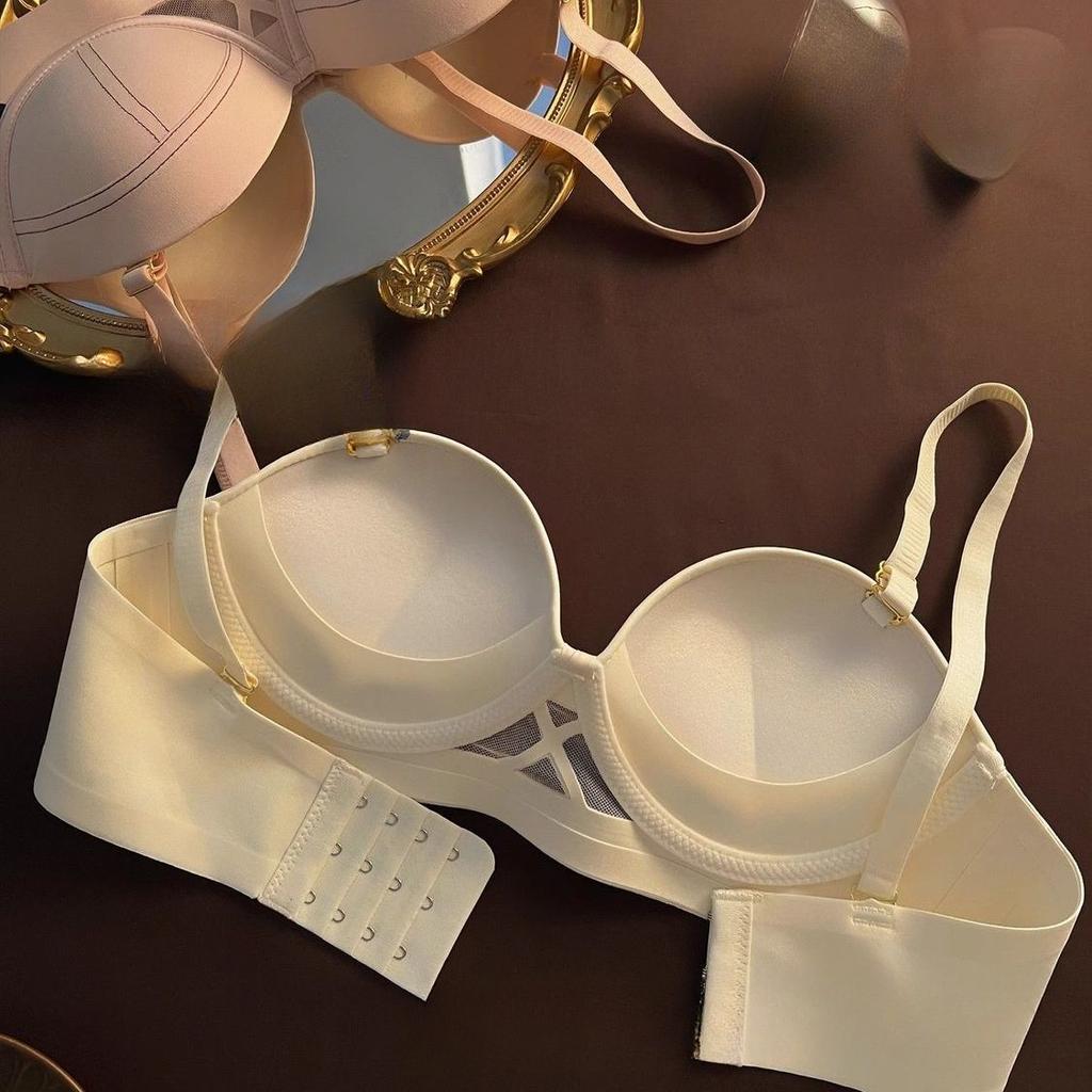 Women Big Breast Bras Solid Fashion Sexy Underweear Push Up Bras For Female Lingerie White Inner Tops Backless Girls Bras