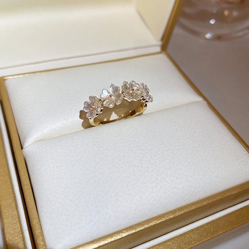 Korean Geometric Zircon Diamond Luxury Index Finger Ring - Versatile Fashion Jewelry for Women