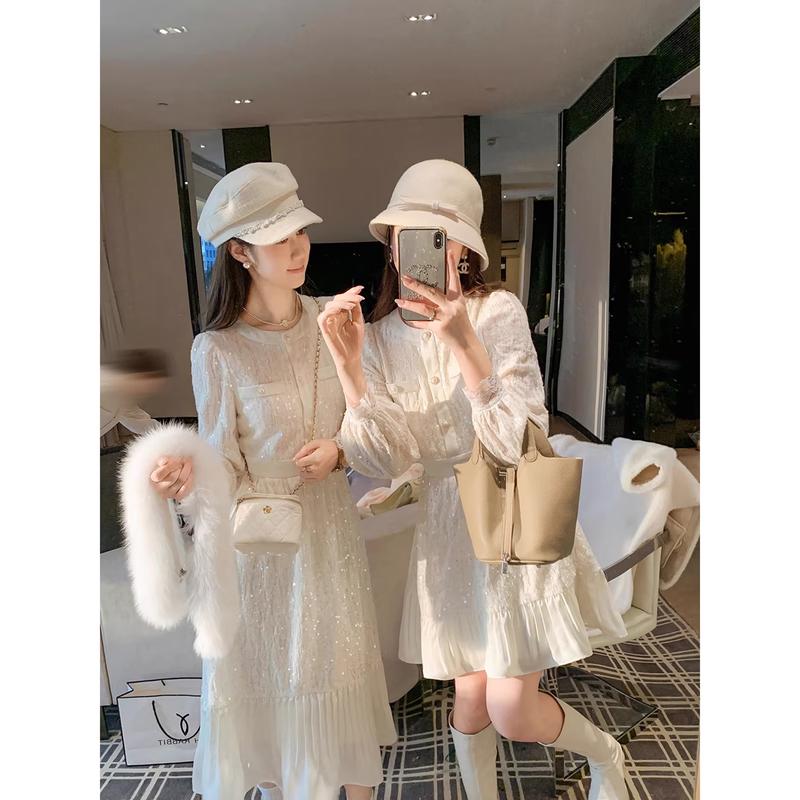 

Элегантное платье А-силуэта с длинным рукавом в французском стиле M