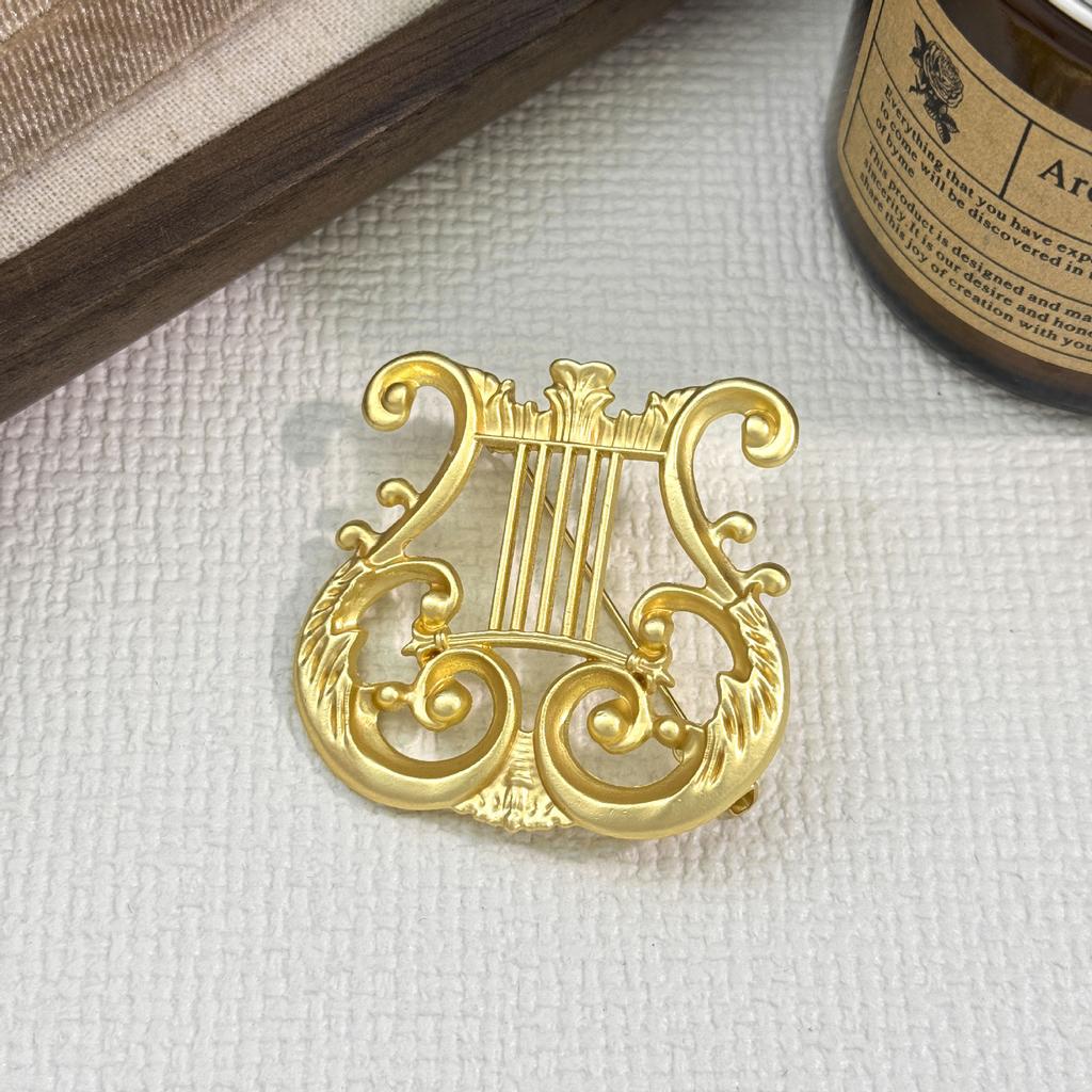 Harp Brooch Classical Elegant Solid Art Corsage Palace Style Men's and Women's Matte Pin Accessories