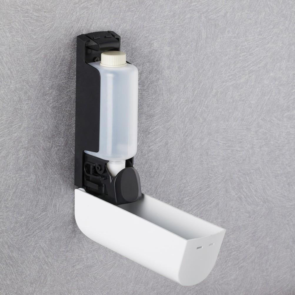 Dispenser triplo per sapone e shampoo modello 51 per docce