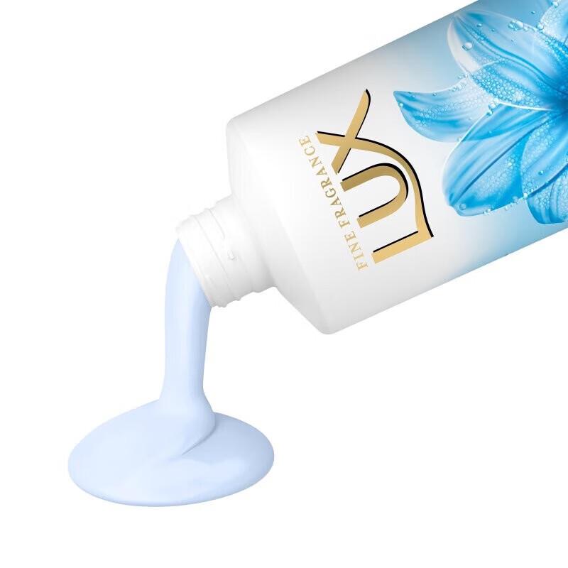 Lux Refreshing Scented Body Wash