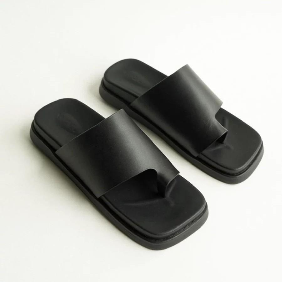 

Cowhide version~ niche set of toe square head thick-soled slippers for women to wear 2025 summer beach flat-bottomed comfortable and cool slippers 40 чёрный