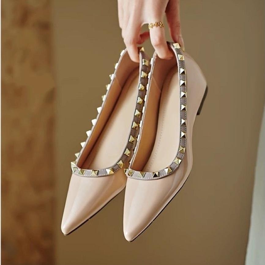2025 nowe wiosenne i jesienne buty damskie na płasko ze szpicem i francuskim nitem, buty damskie wszechstronne do dojazdów, z płytkim wycięciem i wewnętrznym podwyższeniem