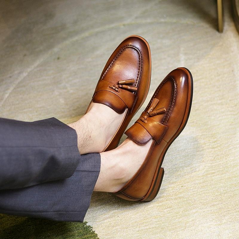Fashion High-end Quality Retro Men's Shoes Fashion Casual Leather Shoes Head Cowhide Tassel Loafers Men Moccasins Italian Large Size 46