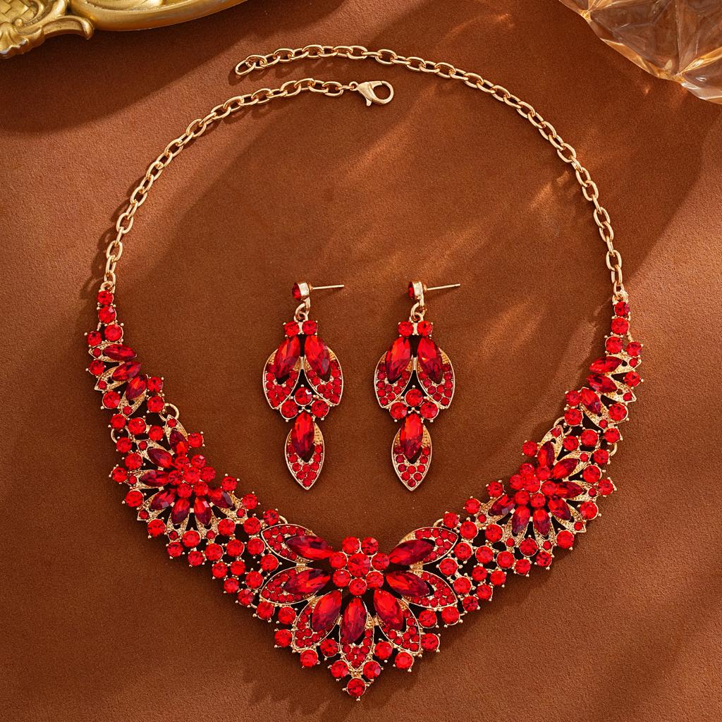 Módní šperky pro dámskou sadu