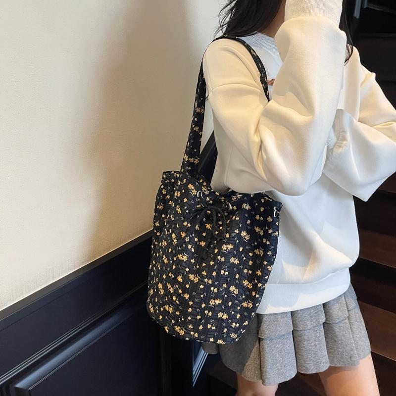 Floral Print Shoulder Bag Women's Large Capacity Bucket Bag Commuter Tote Bag