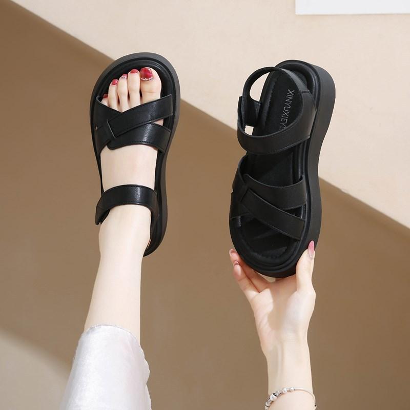 British style retro soft-soled sandals women's 2025 summer new sandals casual wear thin non-slip beach sandals