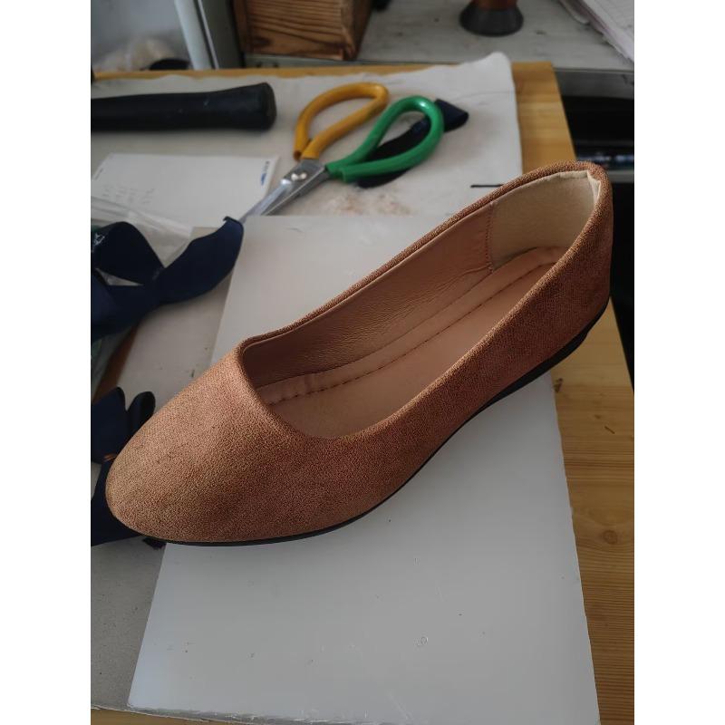 Spring New Pointed Women's Shoes Large Size Shallow Mouth Bevel Heel Single Shoes Women's Doudou Shoes Sports and Leisure Shoes Women