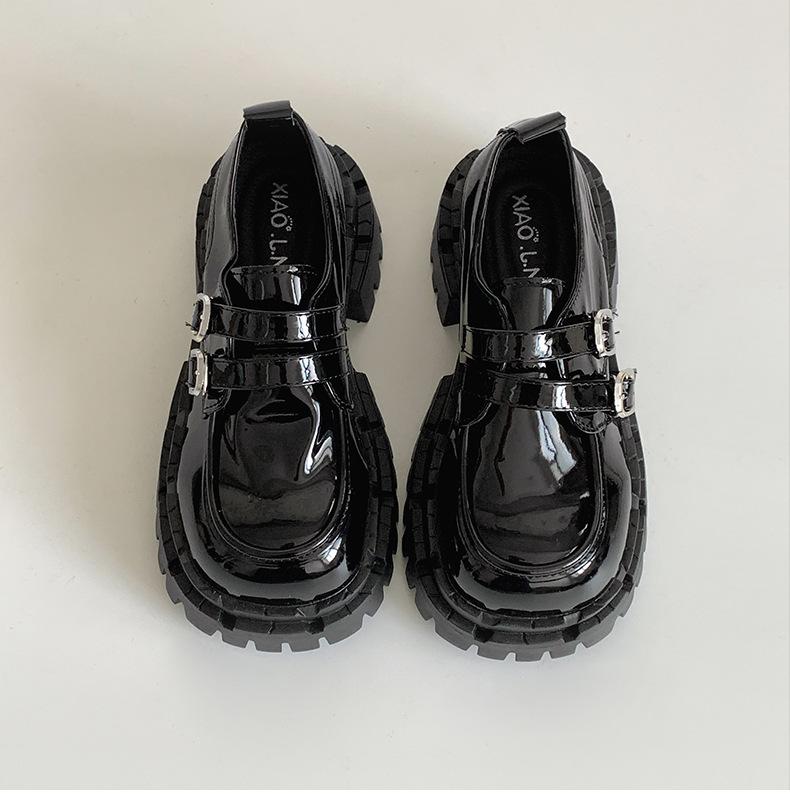 

Модный темперамент ретро черный высокая платформа маленькие кожаные туфли женские 2025 новые универсальные юбка круглый носок лоферы 39