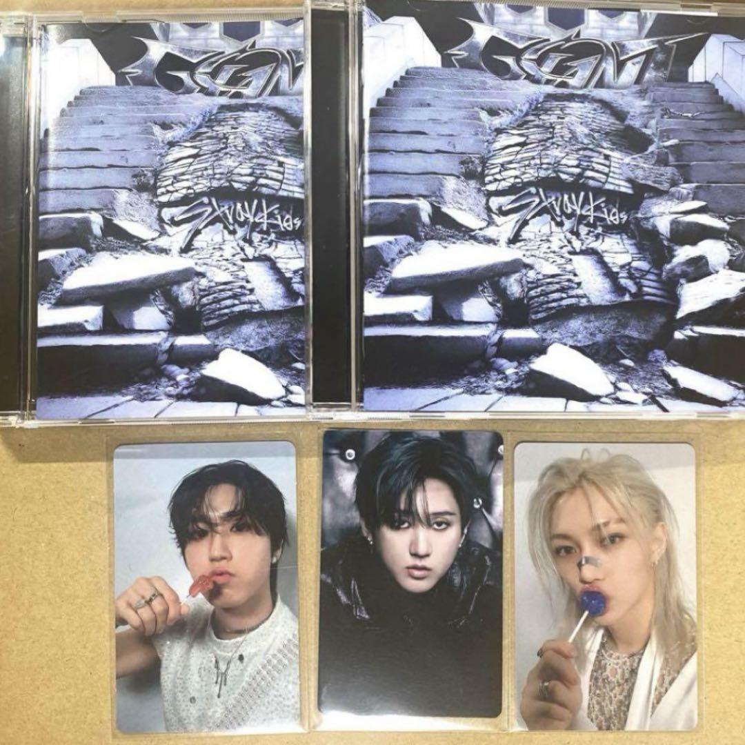 

[USED] StrayKids GIANT bundled set with 2 CDs