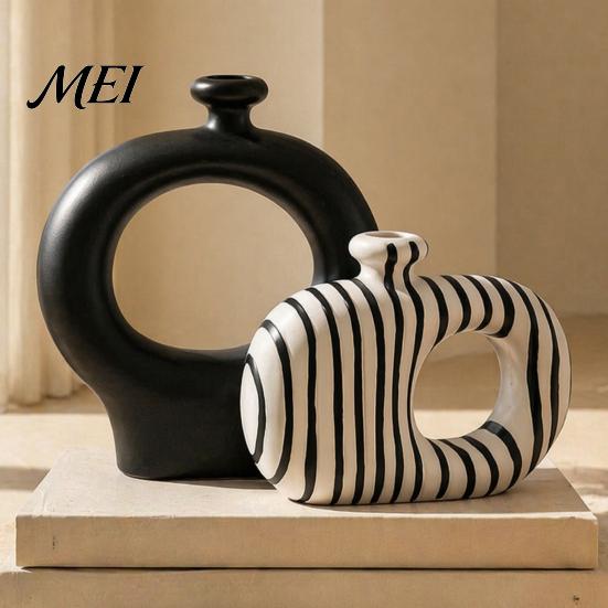 Unique Decorative Ornaments Minimalist Resin Flower Vase, Hollow Circle Art Modern Floral Home Decor Arrangement Holder for Living Room Bedroom Table