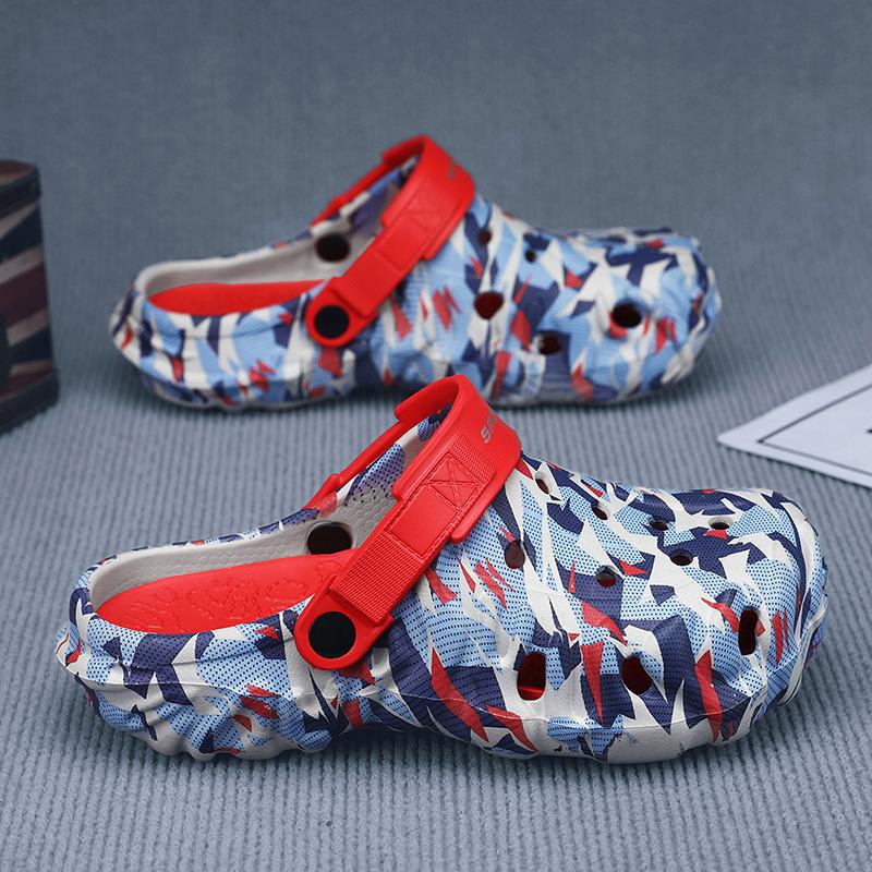 Men's Casual Sandals Clogs Men Garden Shoes Flat Camouflage Pool Sandals Male Outdoor Beach Slippers Sneakers Home Clogs