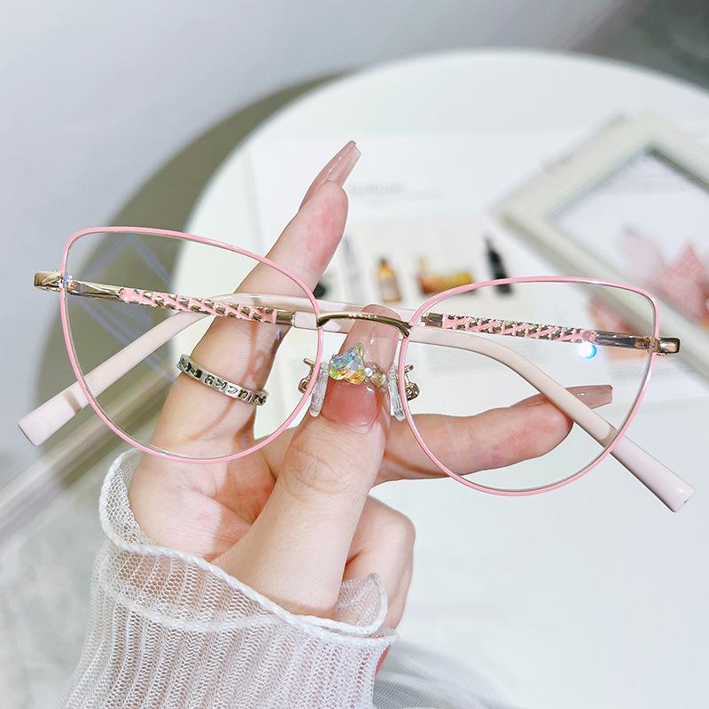 New anti-blue flat glasses plain glasses frame retro fashion small fresh women's glasses can be matched with ultra-light glasses