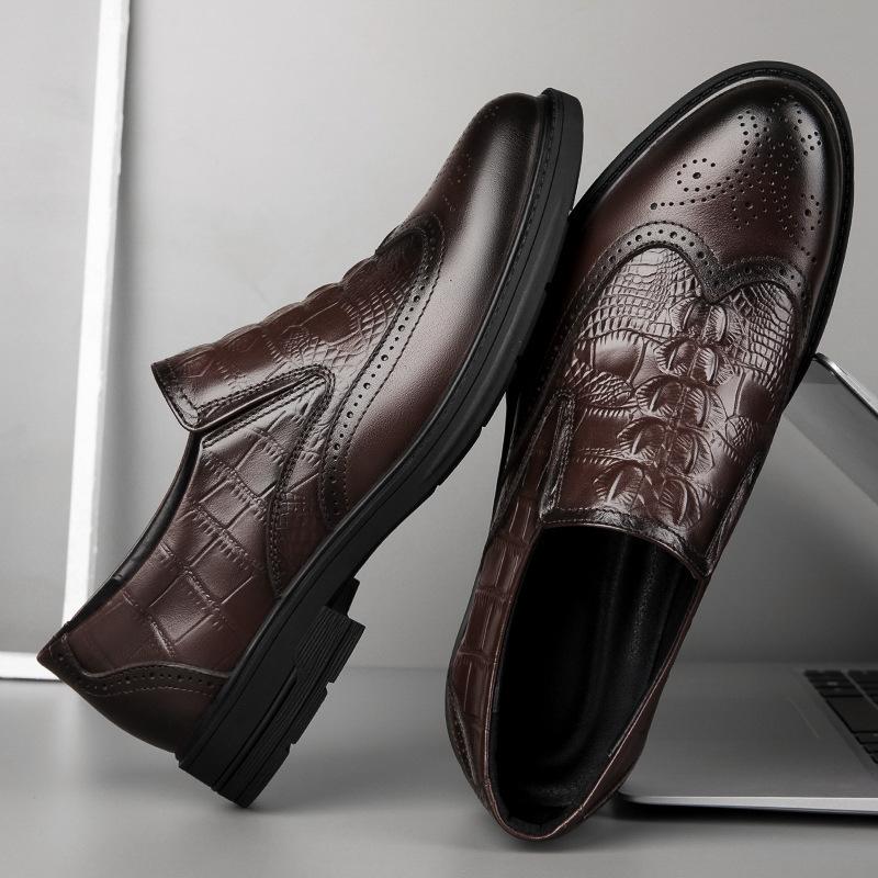 Men's shoes Brock leather shoes men's spring foot casual shoes foreign trade first layer cowhide British business small leather shoes