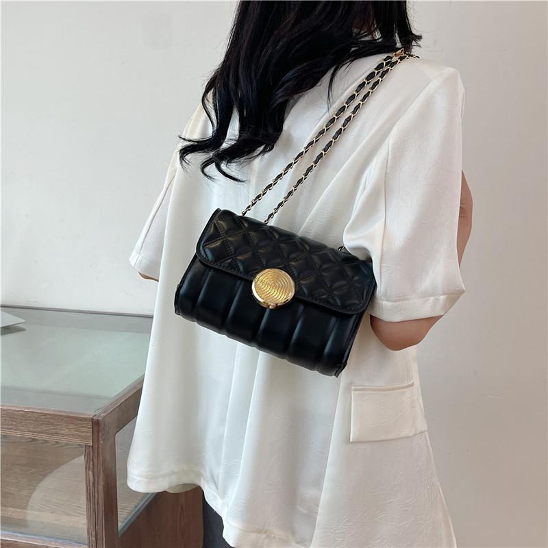 This Year's Popular Small Bag Women's 2025 Four Seasons New Fashion Casual Shoulder Messenger Bag Casual Chain Shoulder Bag